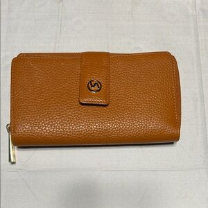 Valentina‎ Tan Leather Wallet NWOT